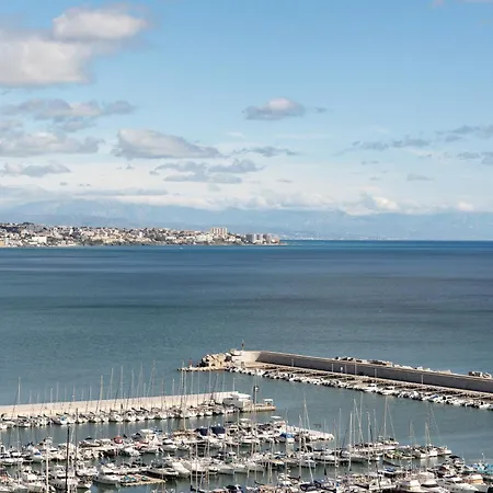 Malagasuite Skyline Apartment Fuengirola
